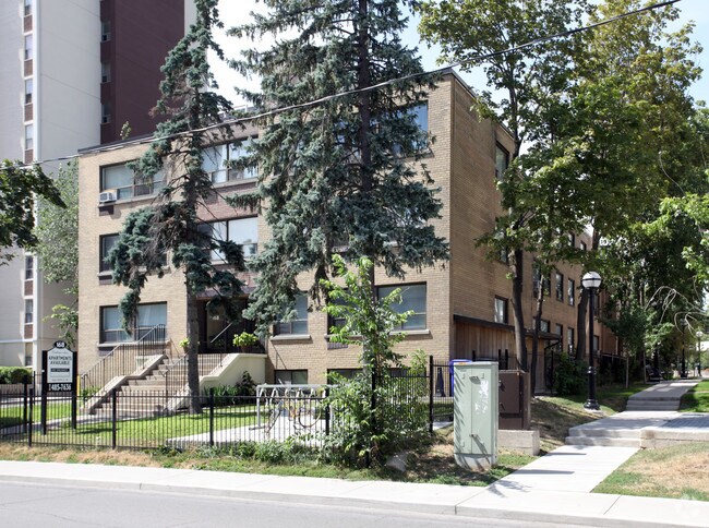 Building Photo - 168 Erskine