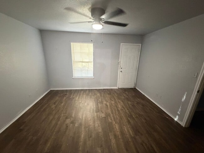 Photo - 3604-3606 Laughton St Unit 3604