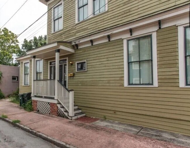 1114 Lincoln St