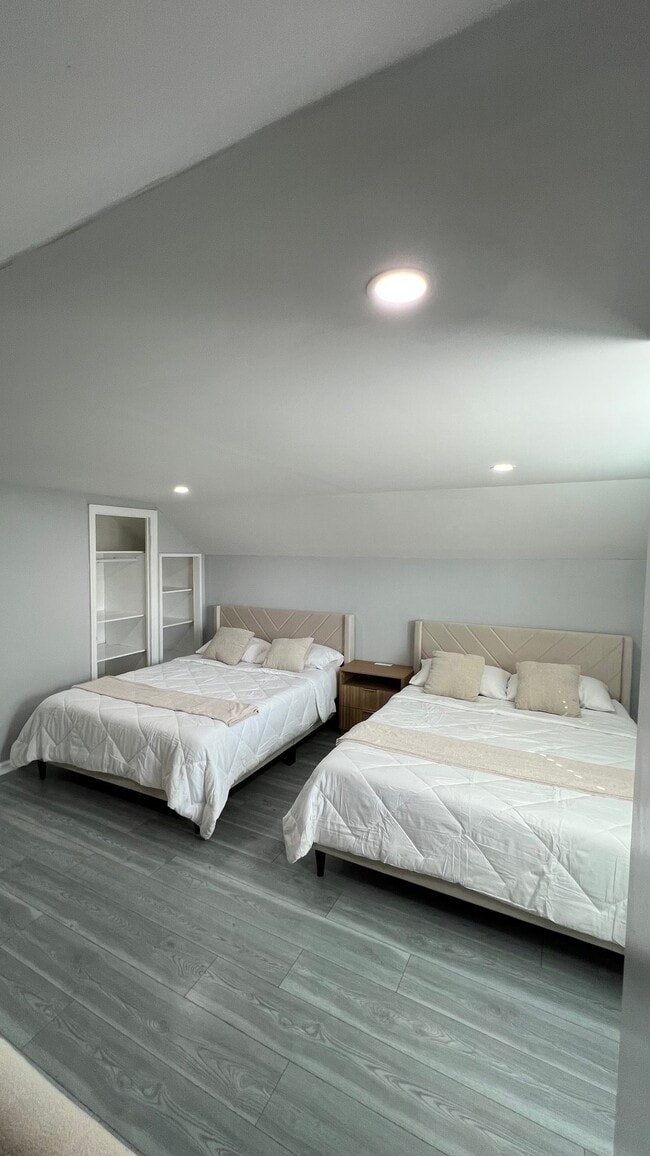 Photo - 28 Linden Ave Unit 2