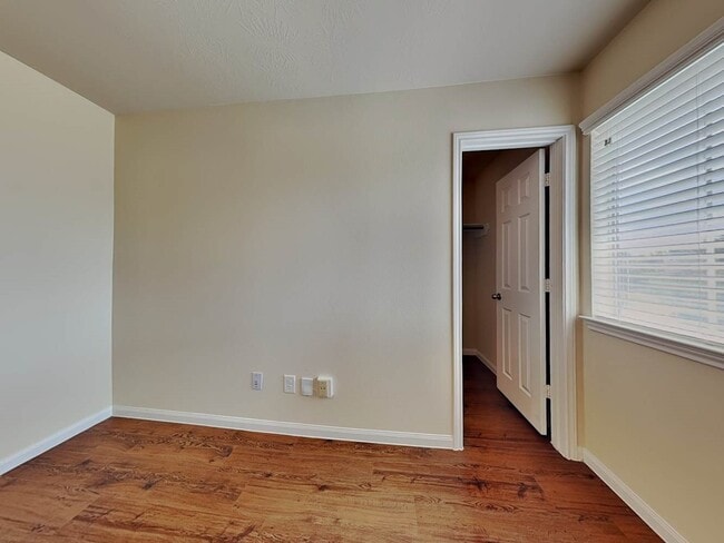 Building Photo - 18826 N Lyford Dr