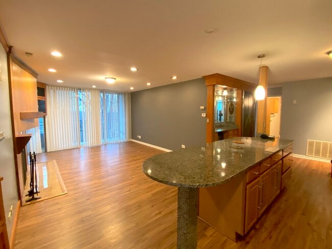 Photo - 5820 Oakwood Dr Unit 5B