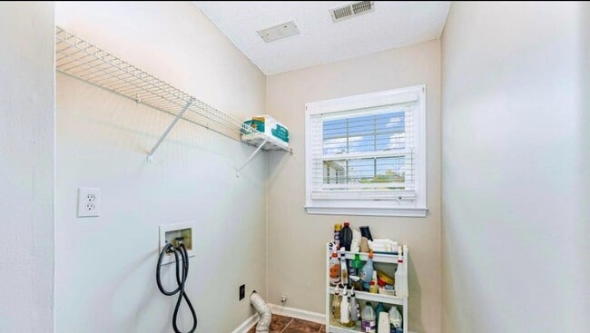 Photo - 4306 Wynborough Ln