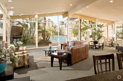 Casa club - 1200 Riverside