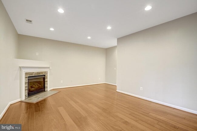 Photo - 6927 Rolling Creek Way