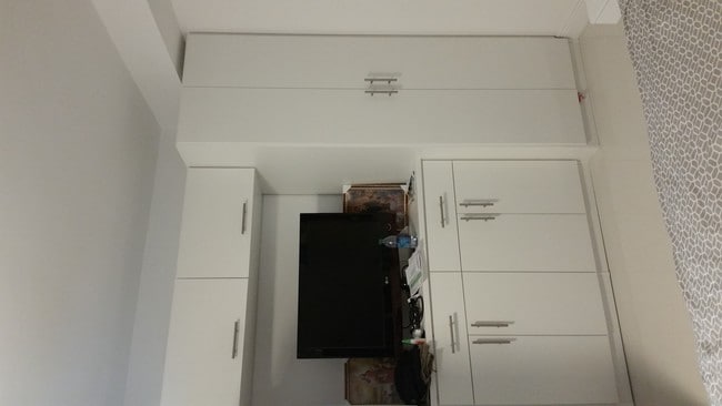 Closets - 5401 Collins Ave Unit 1115