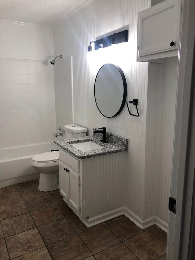 Photo - Fully remodeled, turnkey duplex unit in the heart of Bald Knob