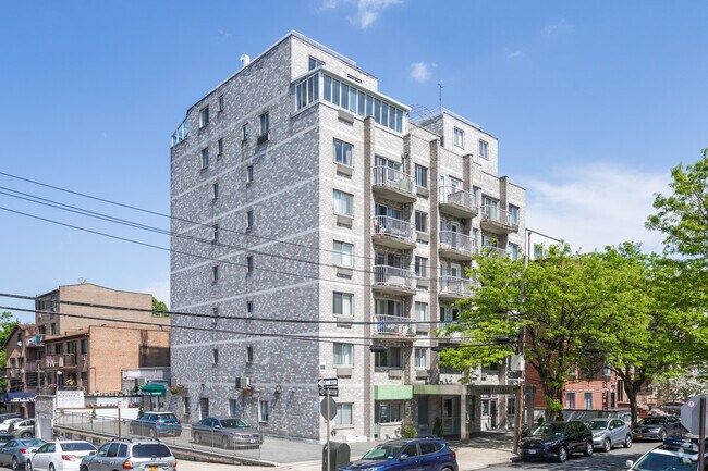 Photo - 76-01 113th St