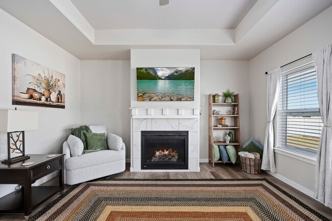 Photo - 1138 Crestview Dr