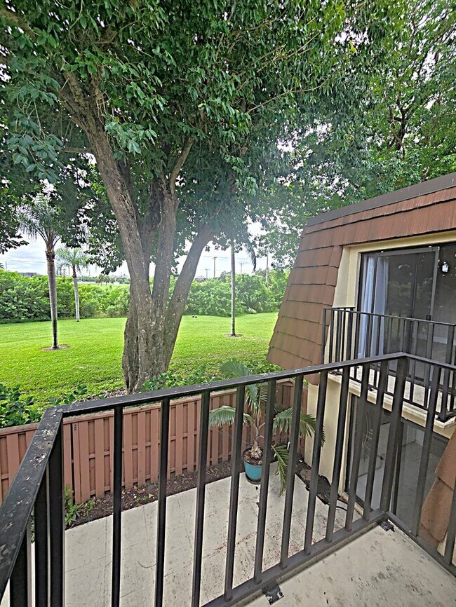 Photo - 5249 Cedarbend Dr