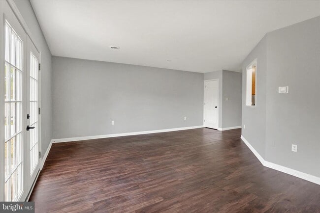 Photo - 4709A Charles Rd