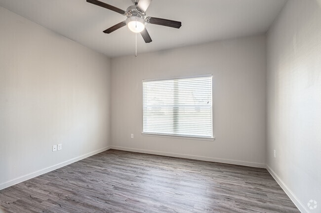 1BR, 1BA -