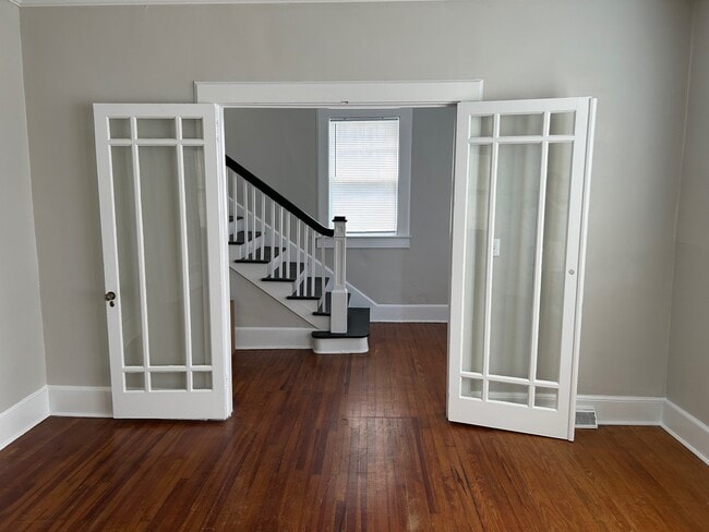 Photo - 1104 Belleview St