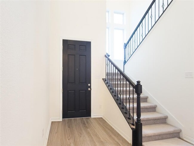 Photo - 627 Pheasant Hill Ln