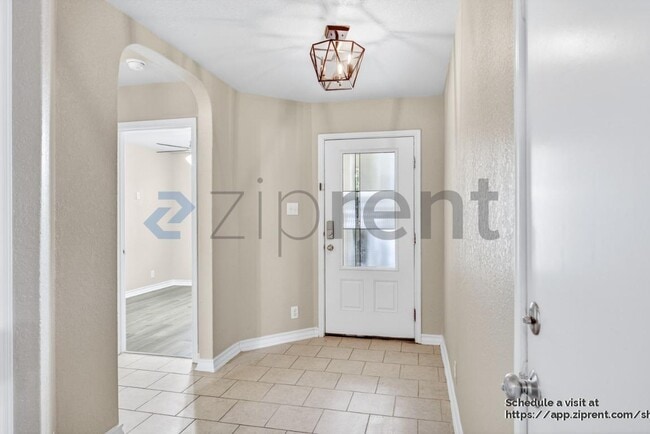 Photo - 8745 Ironwood Hill