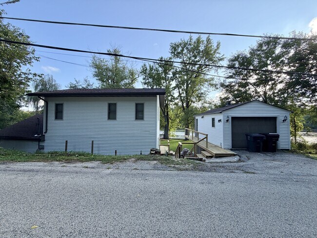 4775 N River Rd