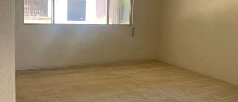 Photo - 1046 W Pebble Dr