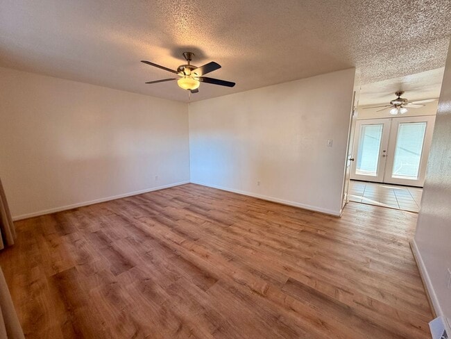 Photo - Lovely 5-bedroom, 2¾-bath home located in ...