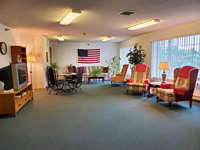 Sala comunitaria - Oak Hills Manor - Ages 55+