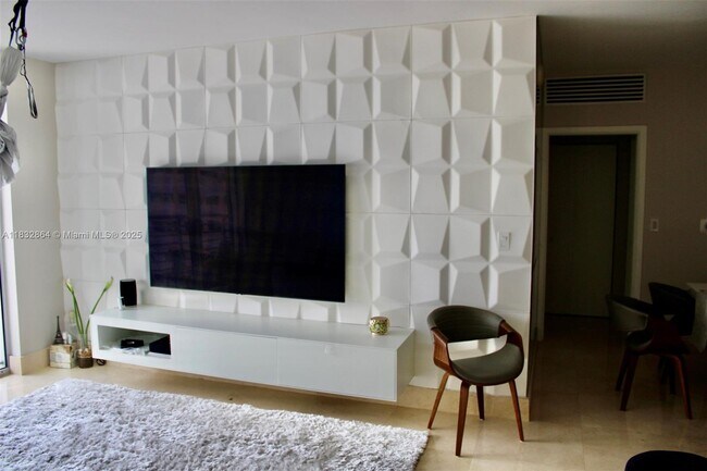 Photo - 325 S Biscayne Blvd Unidad 3922