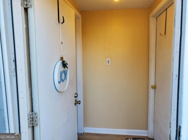 Building Photo - 2549 Dogwood Hills Ct Unit BASEMENT Rental