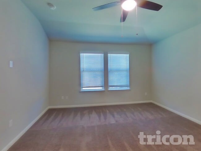 Photo - 13507 Emerson Wy