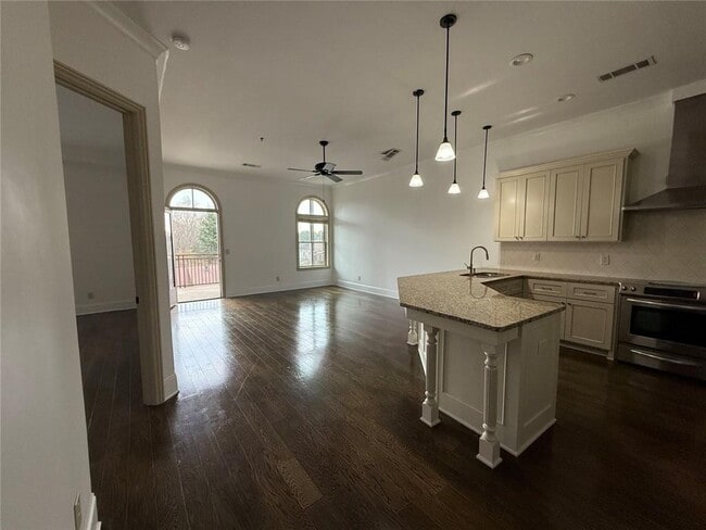 Photo - 360 Chambers St Unit 155