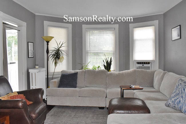 Photo - 219 Cole Ave Unidad 1