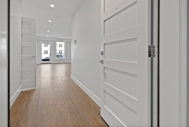 Photo - 135 Hancock St Unit 19