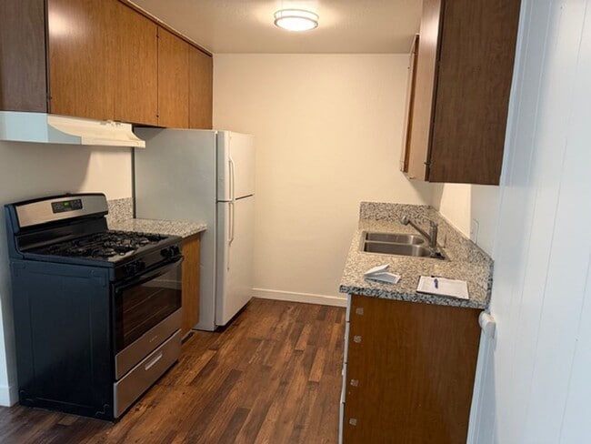 Photo - 3329-3331 Routier Rd Unit 3329