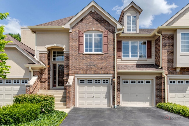 Photo - 552 Saddlebrook Ln