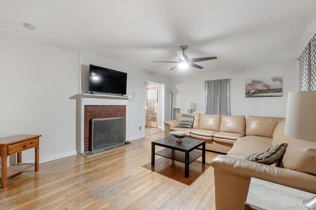 Photo - 149 David Whites Ln