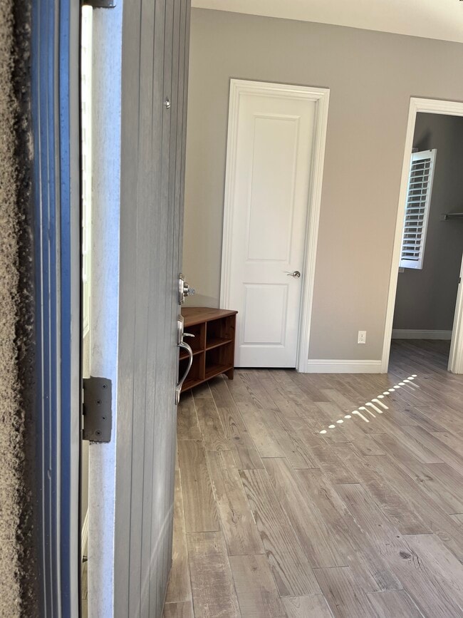 Photo - 118 Nine Mile Creek Dr