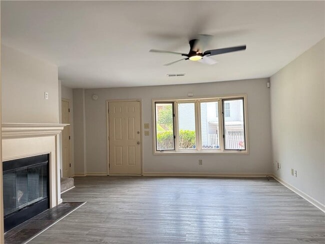 Photo - 153 Holcomb Ferry Rd