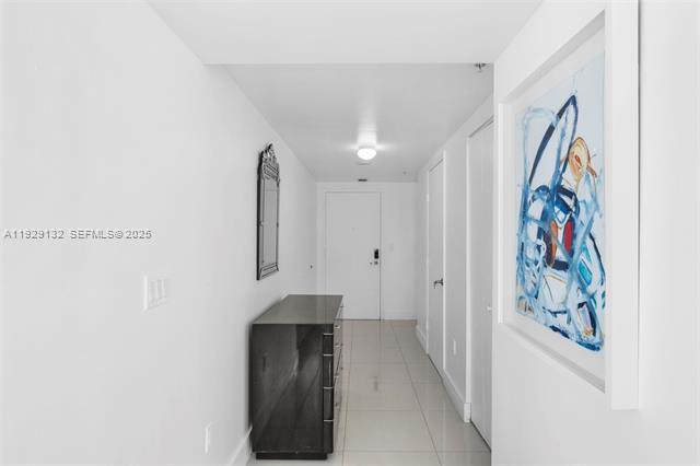 Photo - 92 SW 3rd St Unidad 4610