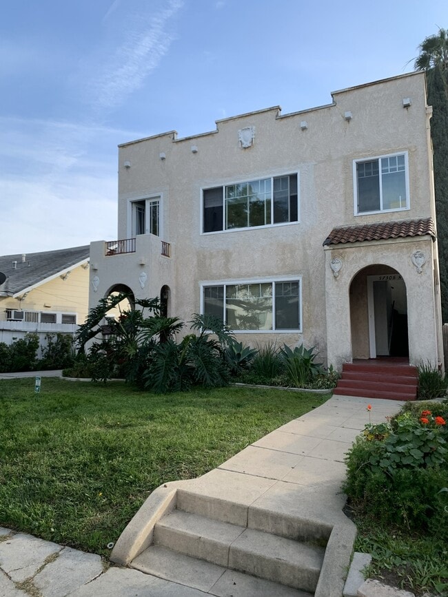 Photo - 5730 1/2 La Mirada Ave Unit Back - Cottage House
