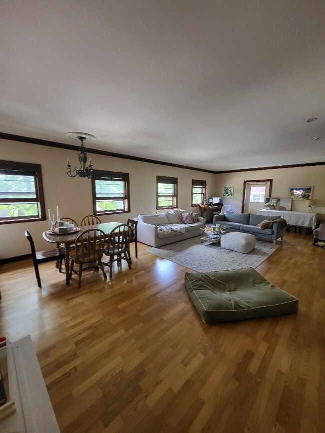 Photo - 1437 N Prospect Ave Unit 300