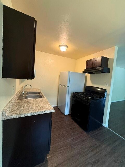 Photo - 3502 Campbell St Unit 5