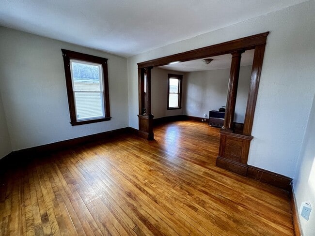 Photo - 13 Louise St Unit 3