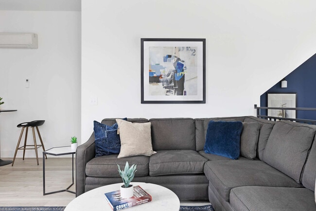 Photo - 925 Ramsey St Unit ID1045334P