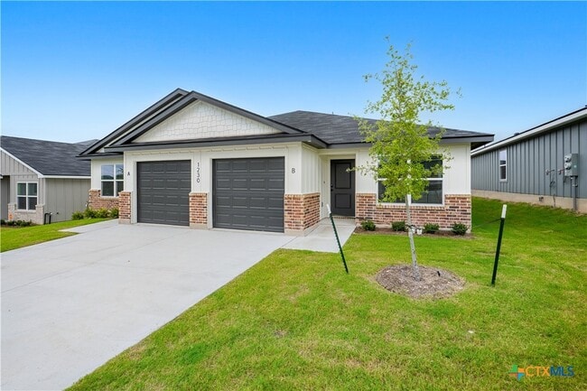 Building Photo - 1230 Concord Dr