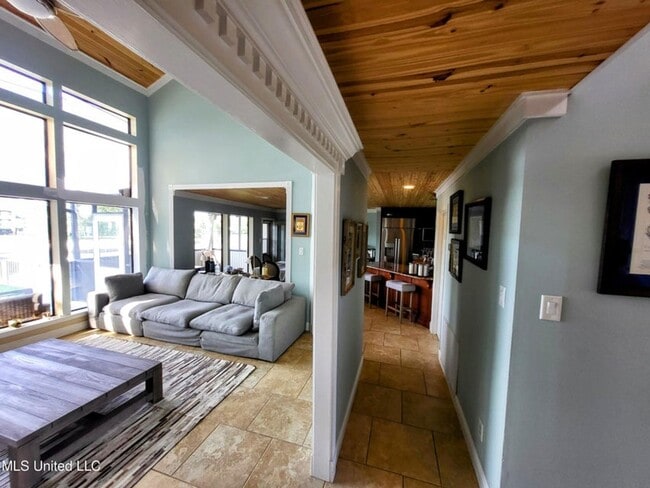 Photo - Riverfront Living with Private Boat Launch