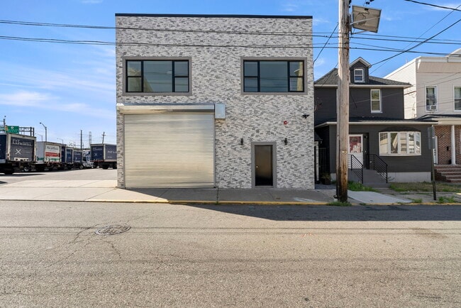 Photo - 3709 Liberty Ave Unit 1