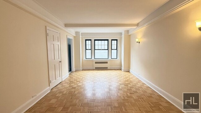 Building Photo - Christopher Street Rental