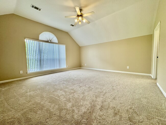 Photo - 16902 Cobbler Crossing Dr
