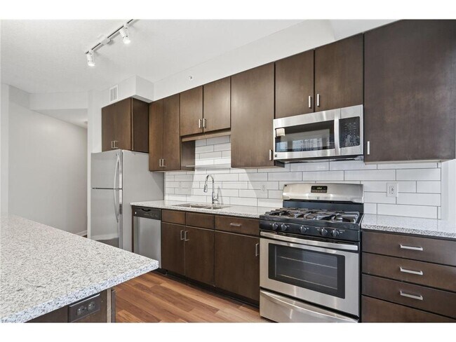 497 S Marquette Ave Unit 1108