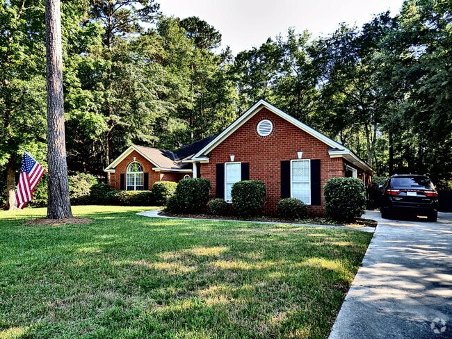 Building Photo - 121 Laurenburg Dr Rental