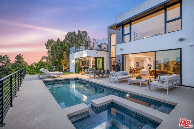 Photo - 1172 Linda Flora Dr House