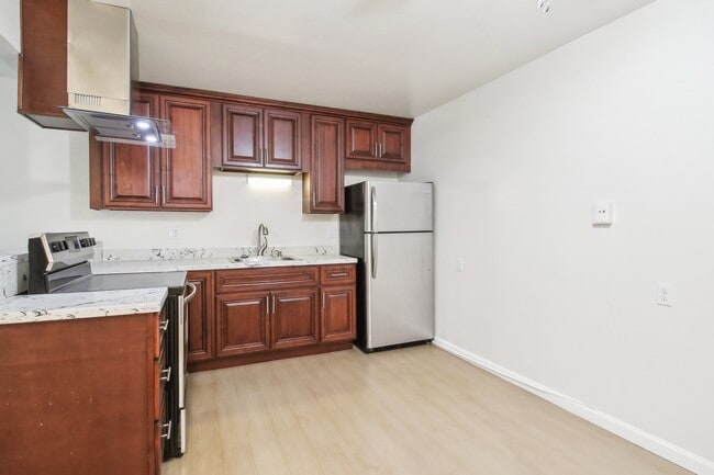 Summit Apartments