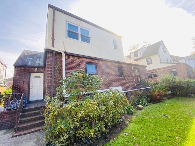 181-69 Tudor Rd